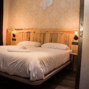 Black Swan The Penthouse Guest house Seville
